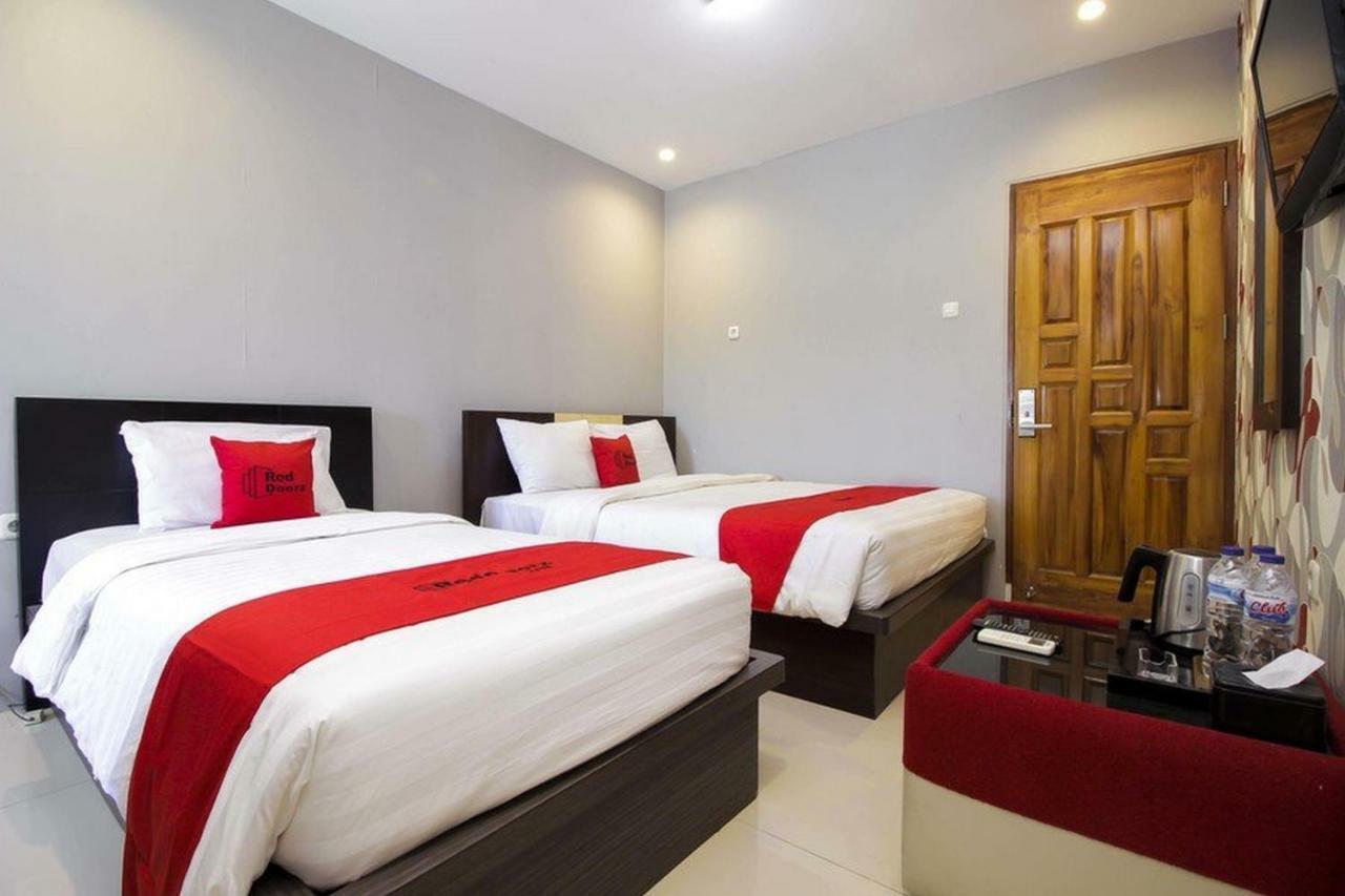 Reddoorz Plus @ Paal 2 Μανάντο Εξωτερικό φωτογραφία