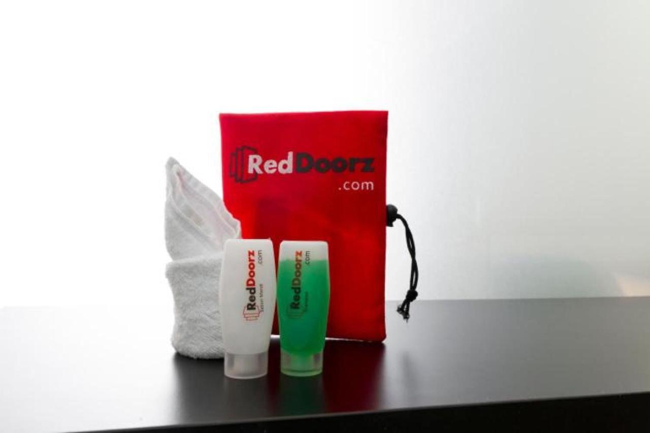 Reddoorz Plus @ Paal 2 Μανάντο Εξωτερικό φωτογραφία